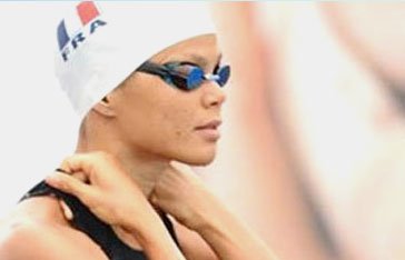 Coralie Balmy, nageuse martiniquaise, lors d’une compétition