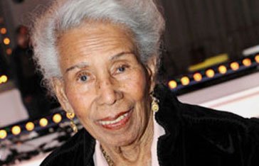 Jenny Alpha, comédienne et chanteuse, Martinique